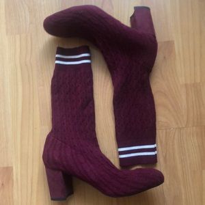Catherine Malandrino Burgundy size 8 1/2” sock boots
